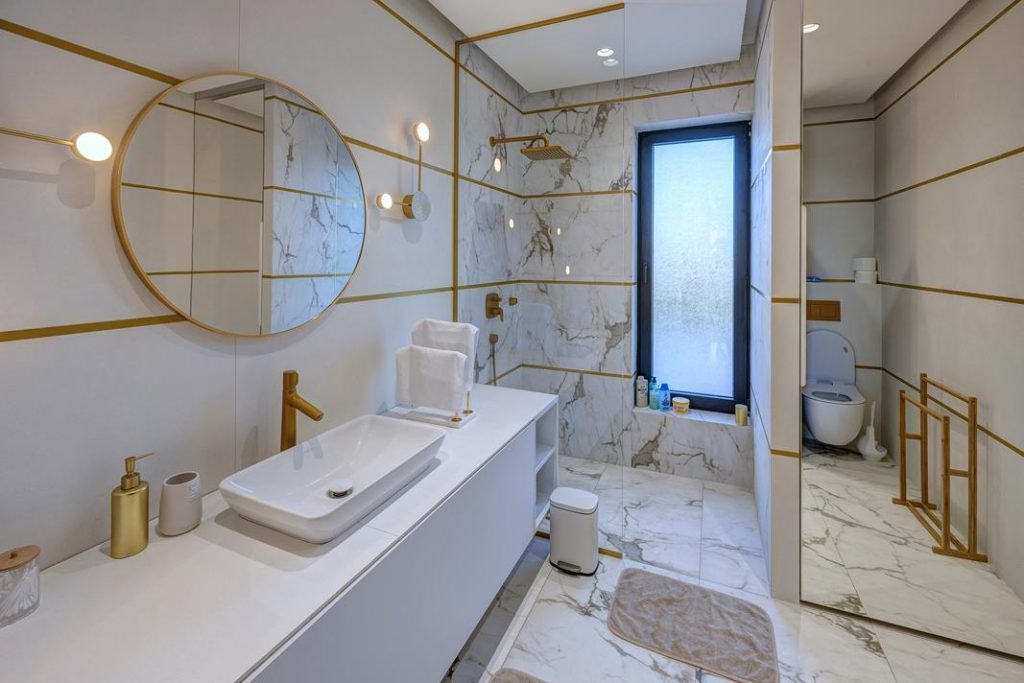 Hill Luxury House