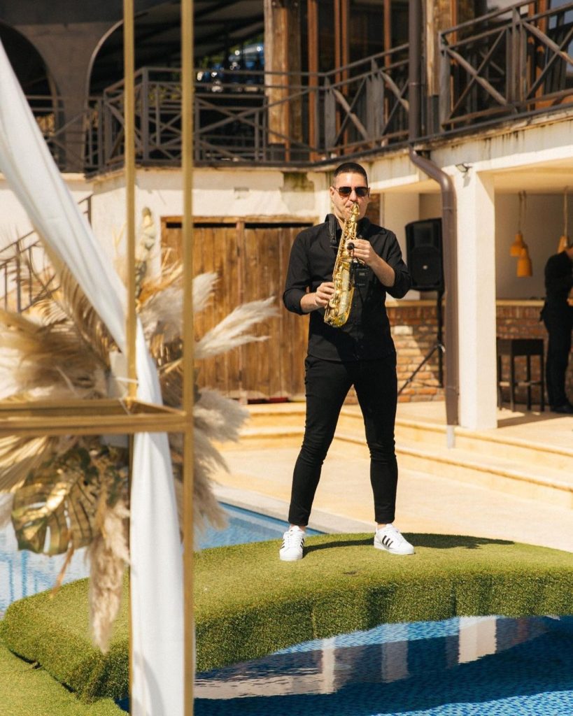 Sax n Groove