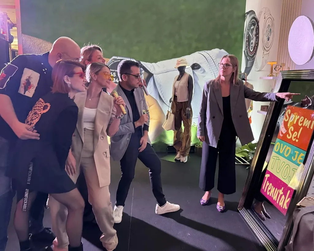Foto Ogledalo Good Mood Booth — fotograf za venčanje, Beograd