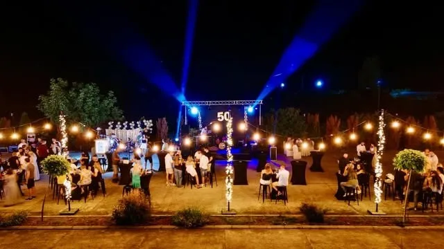 Svečana Sala Radosnica — sala za svadbe i proslave, Mačvanska Mitrovica