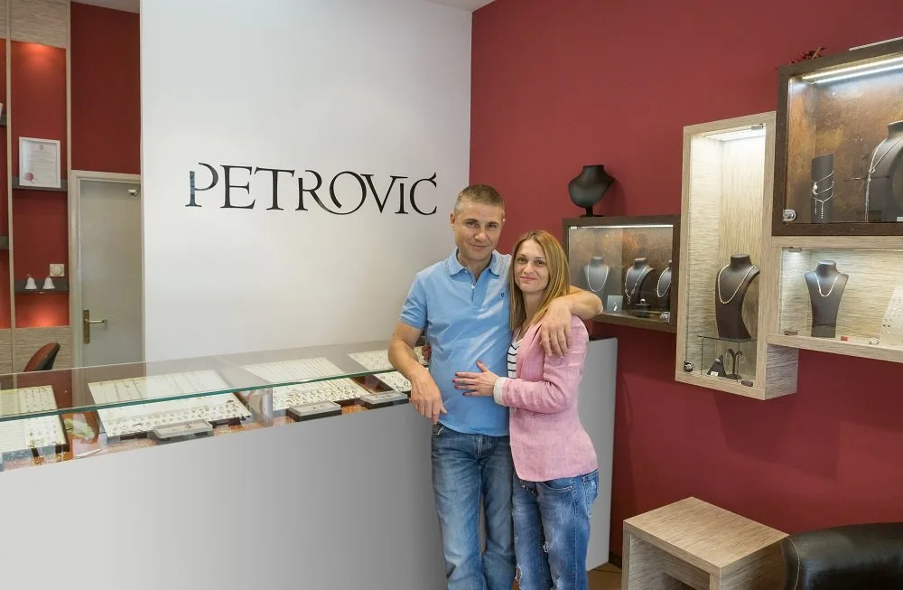 Zlatara Nenad Petrović — Prstenje i nakit, Beograd