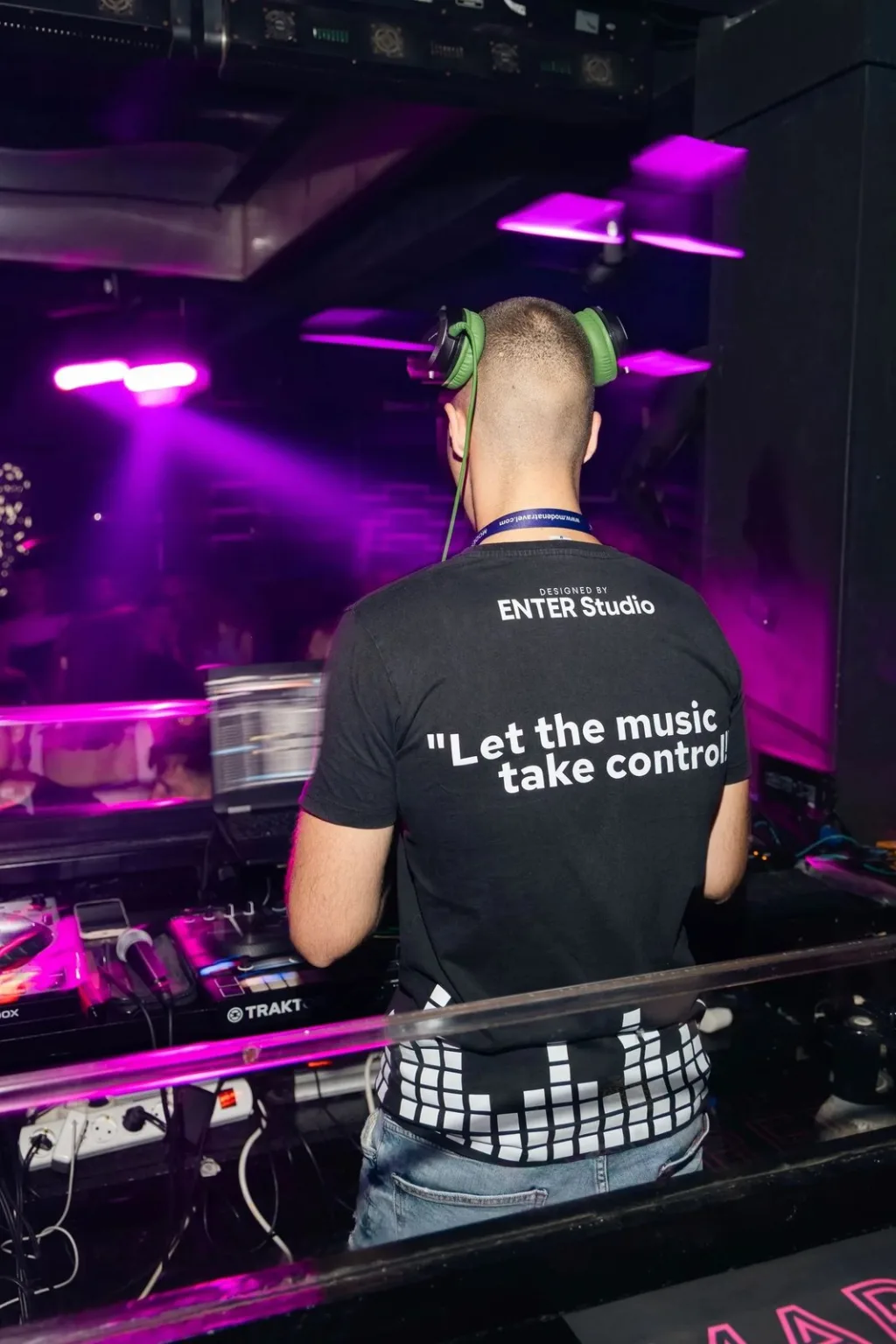 DJ Mare za miksetom