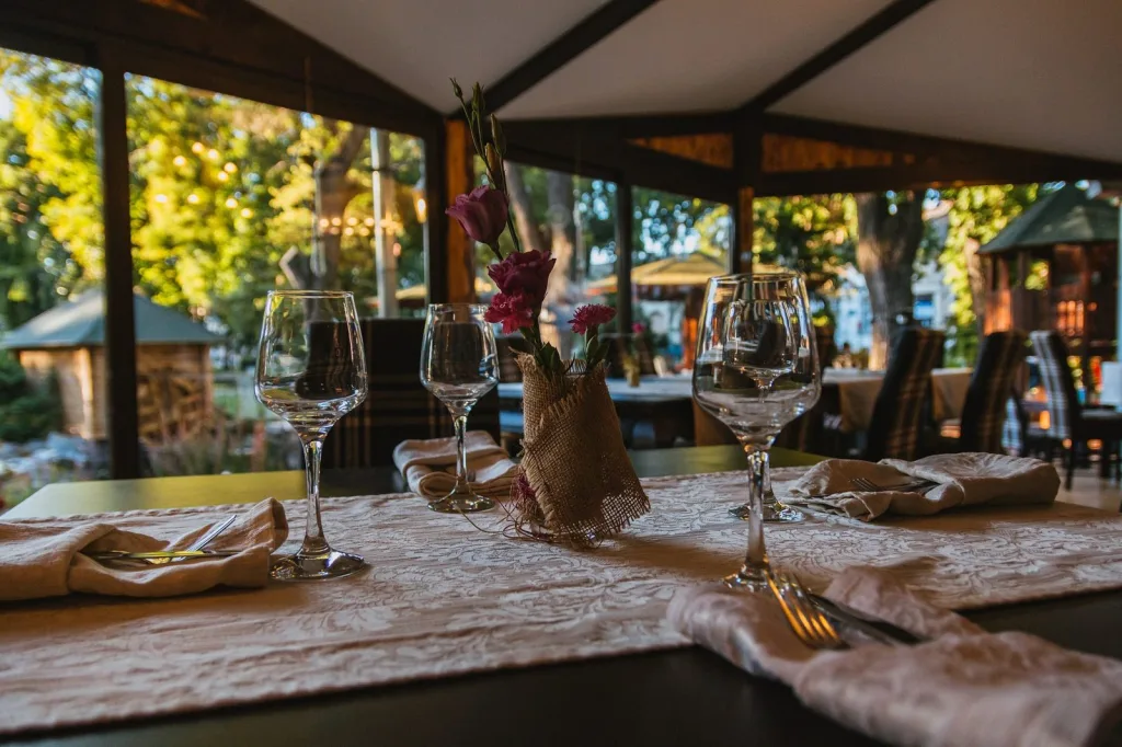Etno Restoran Fijaker — sala za svadbe i proslave, Sombor