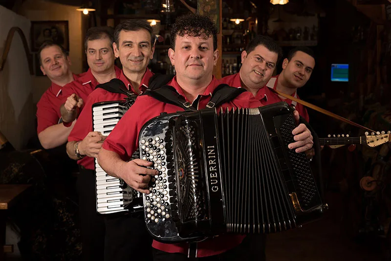 Tamburaški orkestar ADIO