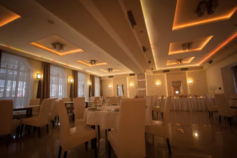 Svečana Sala Kruna — sala za venčanje Sremska Kamenica