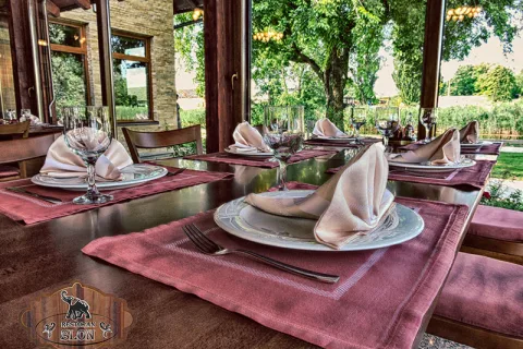 Restoran Slon — venčanje na otvorenom Sombor