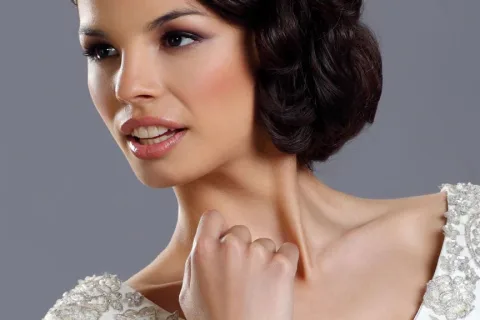 Nina Radovanović profesionalni šminker — salon lepote Beograd