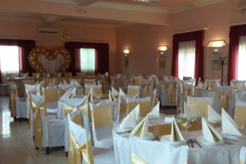 Restoran Konak Petrovac — restoran za svadbu Petrovac