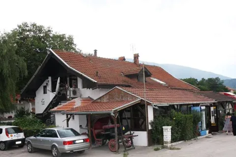 Stari Fijaker — sala za venčanje Bela Palanka