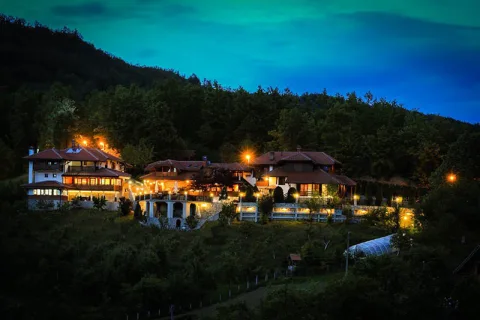 Ivanjički konaci — sala za venčanje Ivanjica