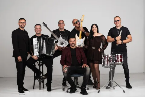 Corona Band — bend Beograd