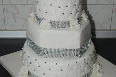 Torte Iva — poslastičarnica Leskovac
