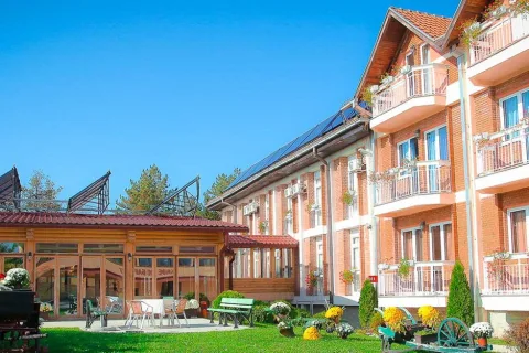 Hotel Ravni Gaj — hotel za venčanje Knić