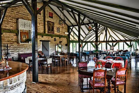 Dida Hornjakov — sala za venčanje Sombor